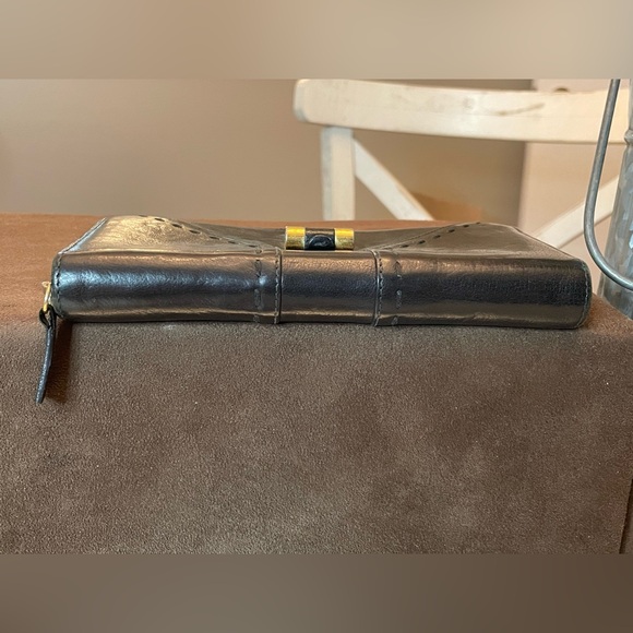 Yves St. Laurent black leather zip around wallet - Picture 7 of 12